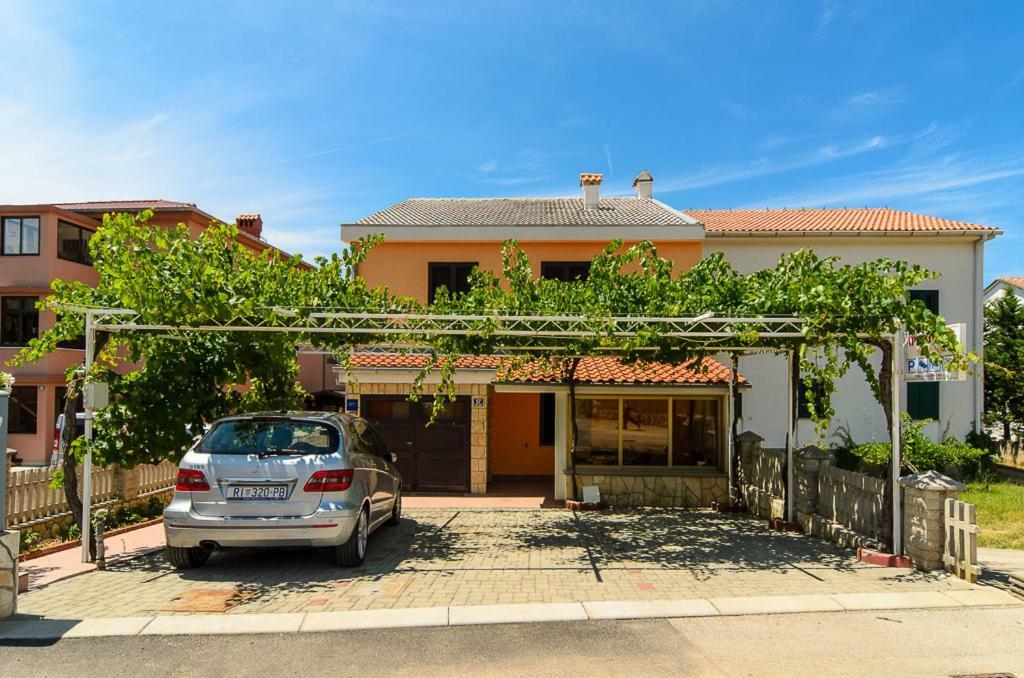 Apartmani Lovorka Punat Bagian luar foto