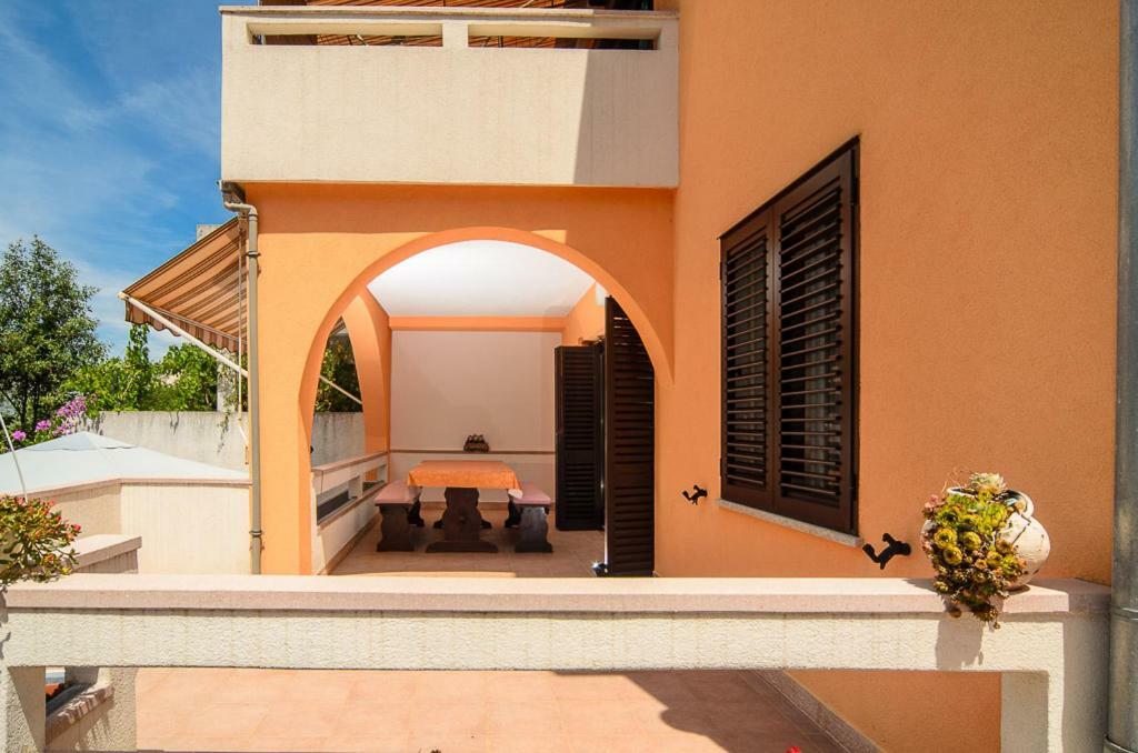 Apartmani Lovorka Punat Bagian luar foto