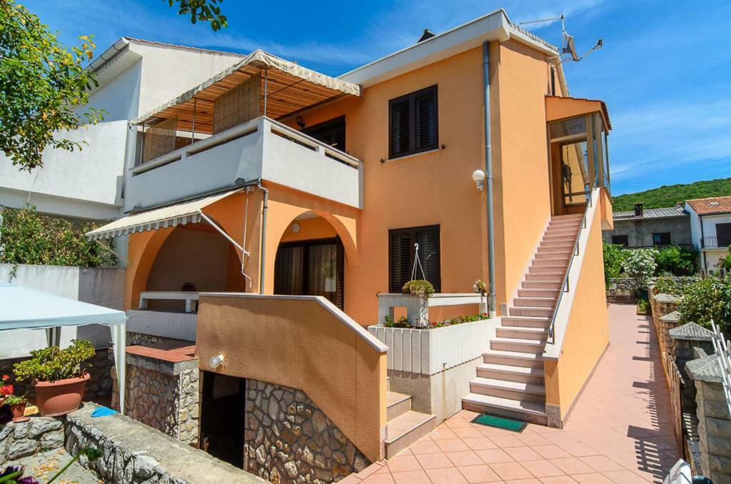 Apartmani Lovorka Punat Bagian luar foto