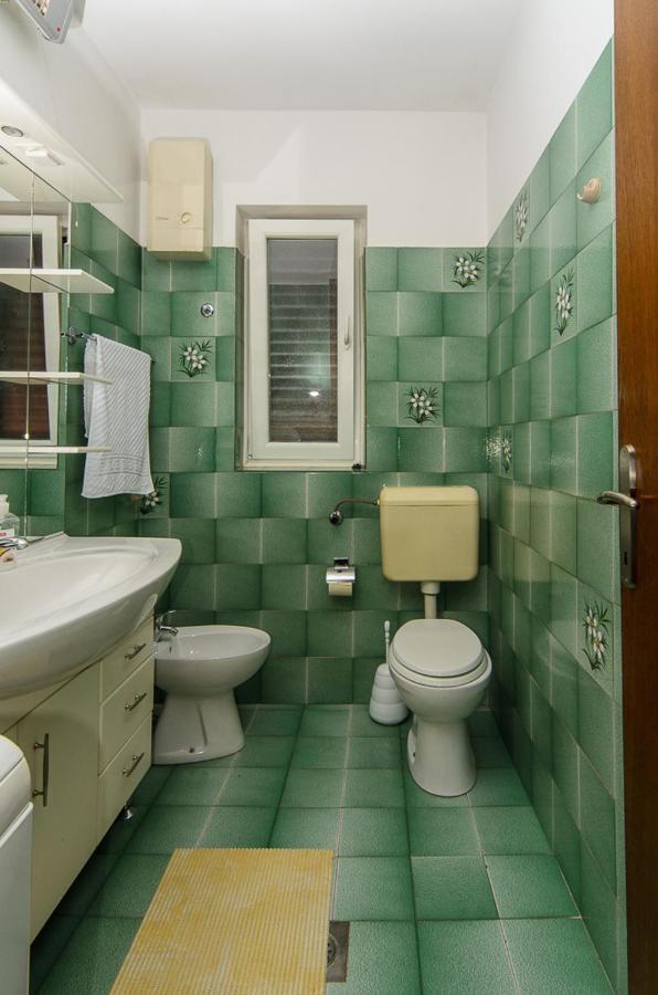 Apartmani Lovorka Punat Bagian luar foto